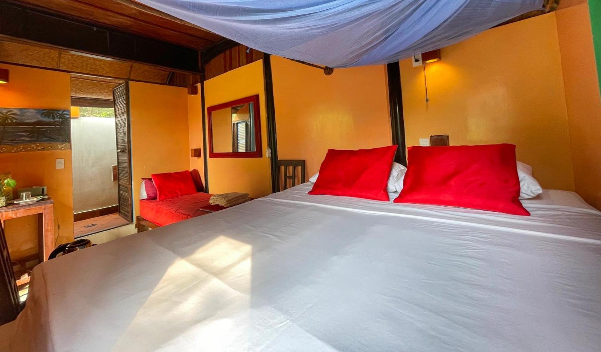 Villa Louise Hue Beach Boutique Hotel Quarto foto